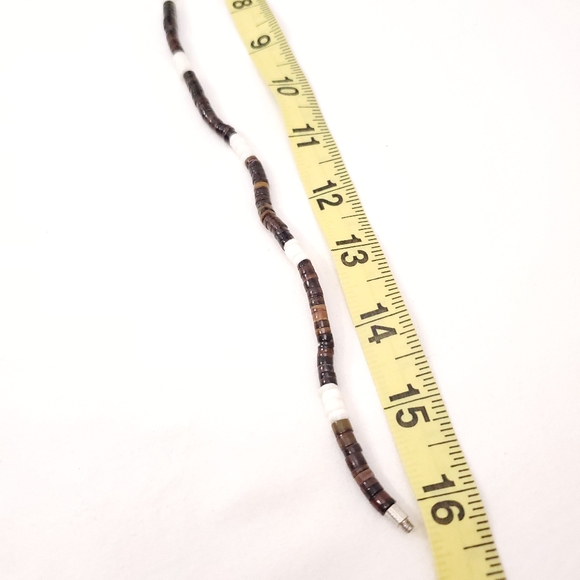 Brown & White PUKA Shell Necklace & Bracelet - Picture 7 of 7